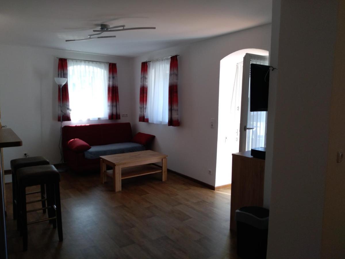 Ferienwohung Fam. Fink Apartment Riegersburg Bagian luar foto